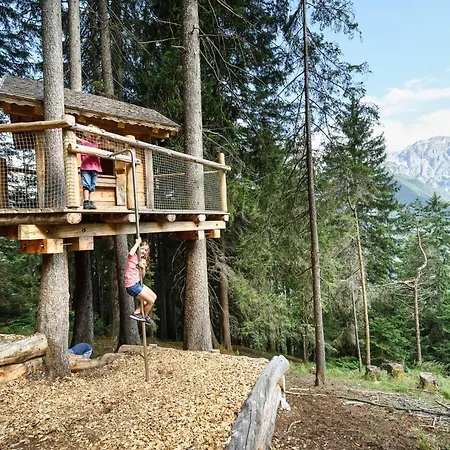 فندق Familien- & Vitalhotel Auenhof 4*