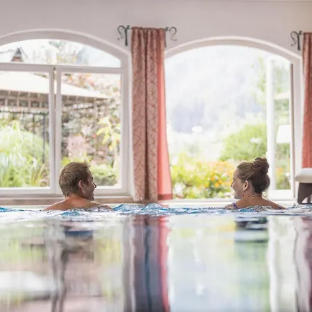 Familien- & Vitalhotel Auenhof فلبمس