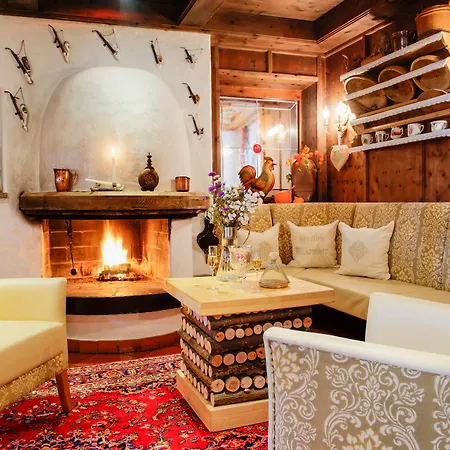 فندق Familien- & Vitalhotel Auenhof