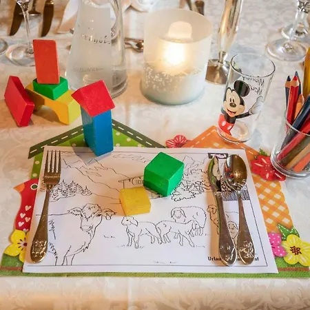 Familien- & Vitalhotel Auenhof מלון