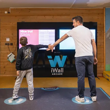 Familien- & Vitalhotel Auenhof מלון