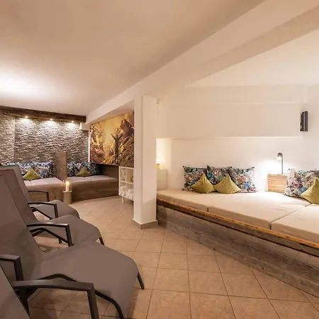 Familien-&vitalhotel Auenhof 4*