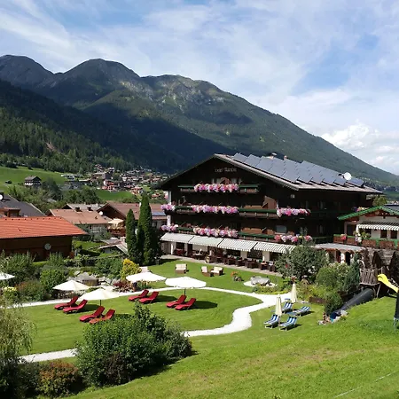 Familien- & Vitalhotel Auenhof פולפמס